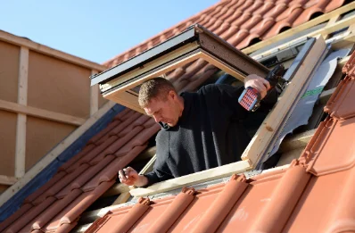 Pose de fenêtres de toit Velux à Rocquigny